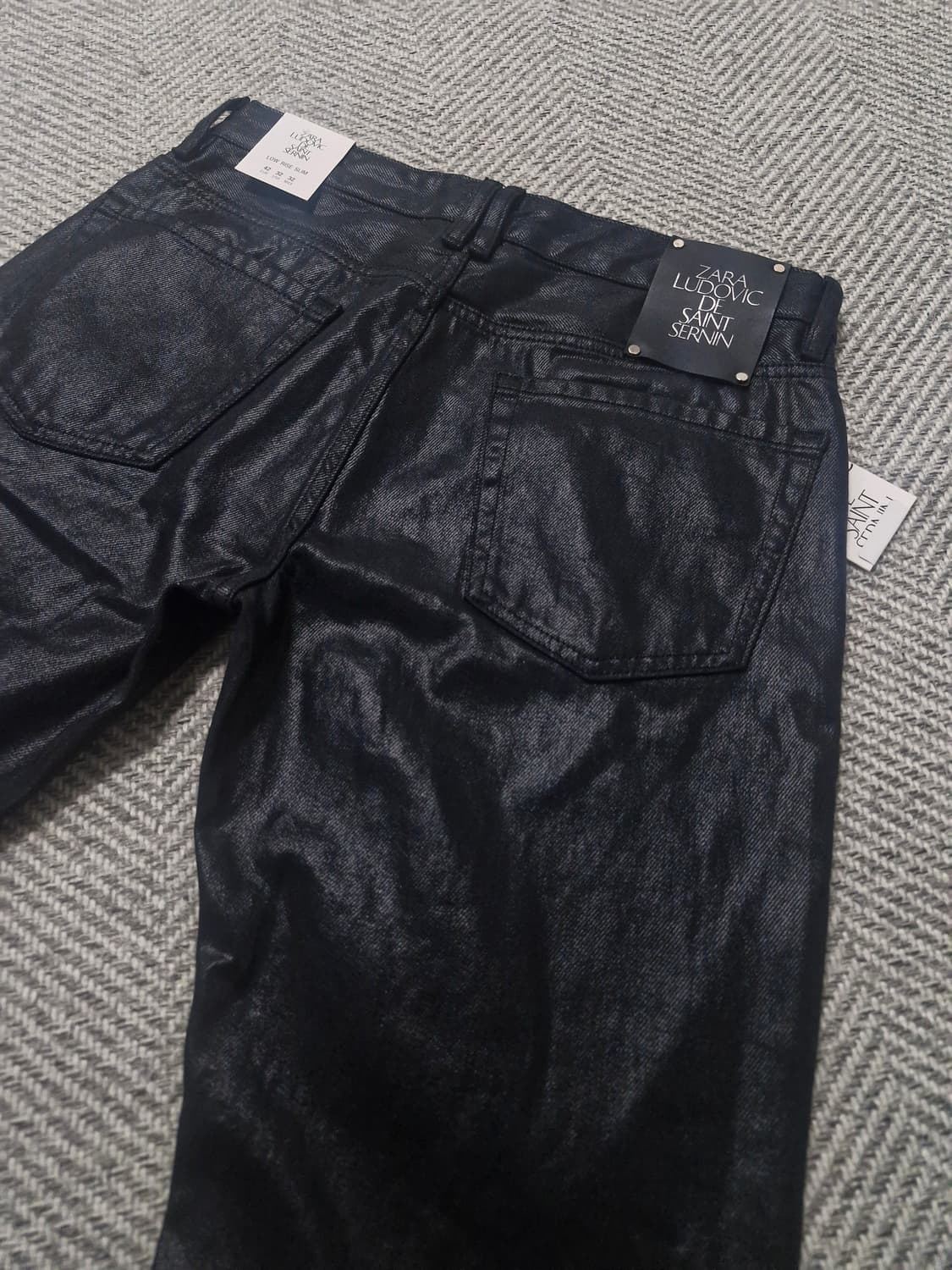 자라 × 루도빅 드 생 세르넹 블랙왁스코팅 슬림 팬츠 32사이즈 상품이미지2
