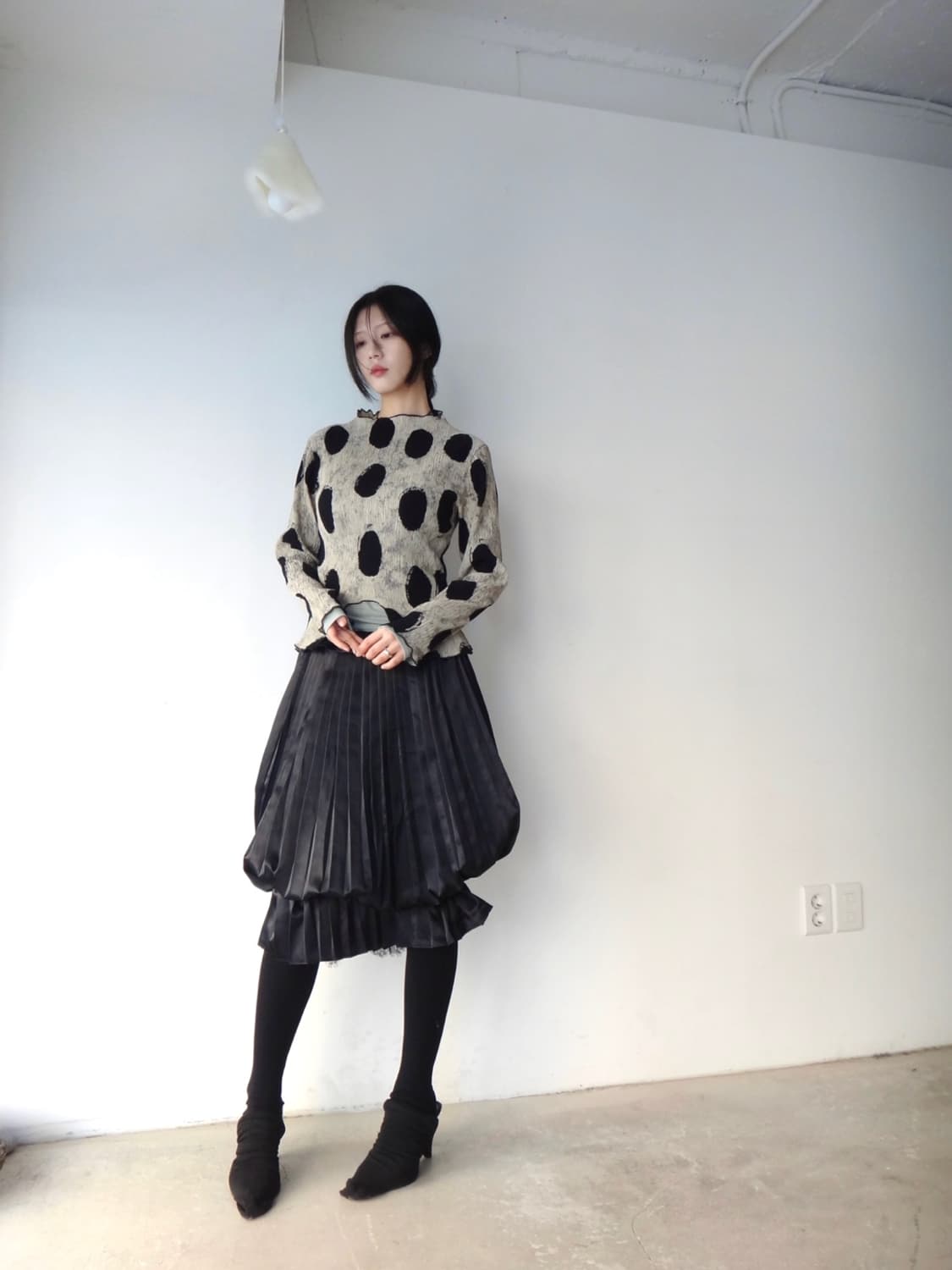 Big dot sleeveless top / beige 상품이미지5