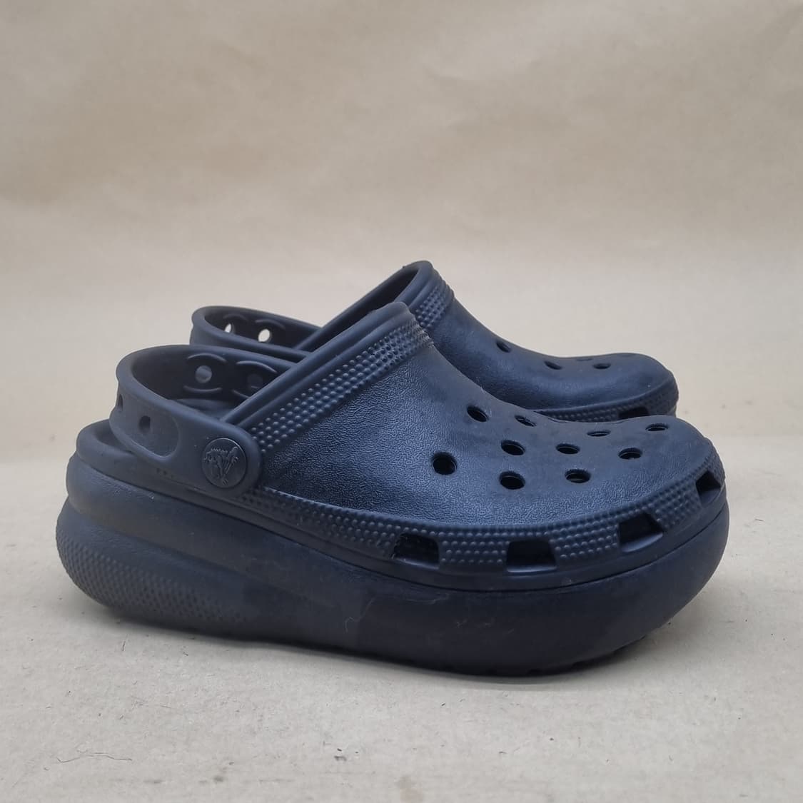 크록스  클래식  크러쉬  클로그C13 190 상품이미지1