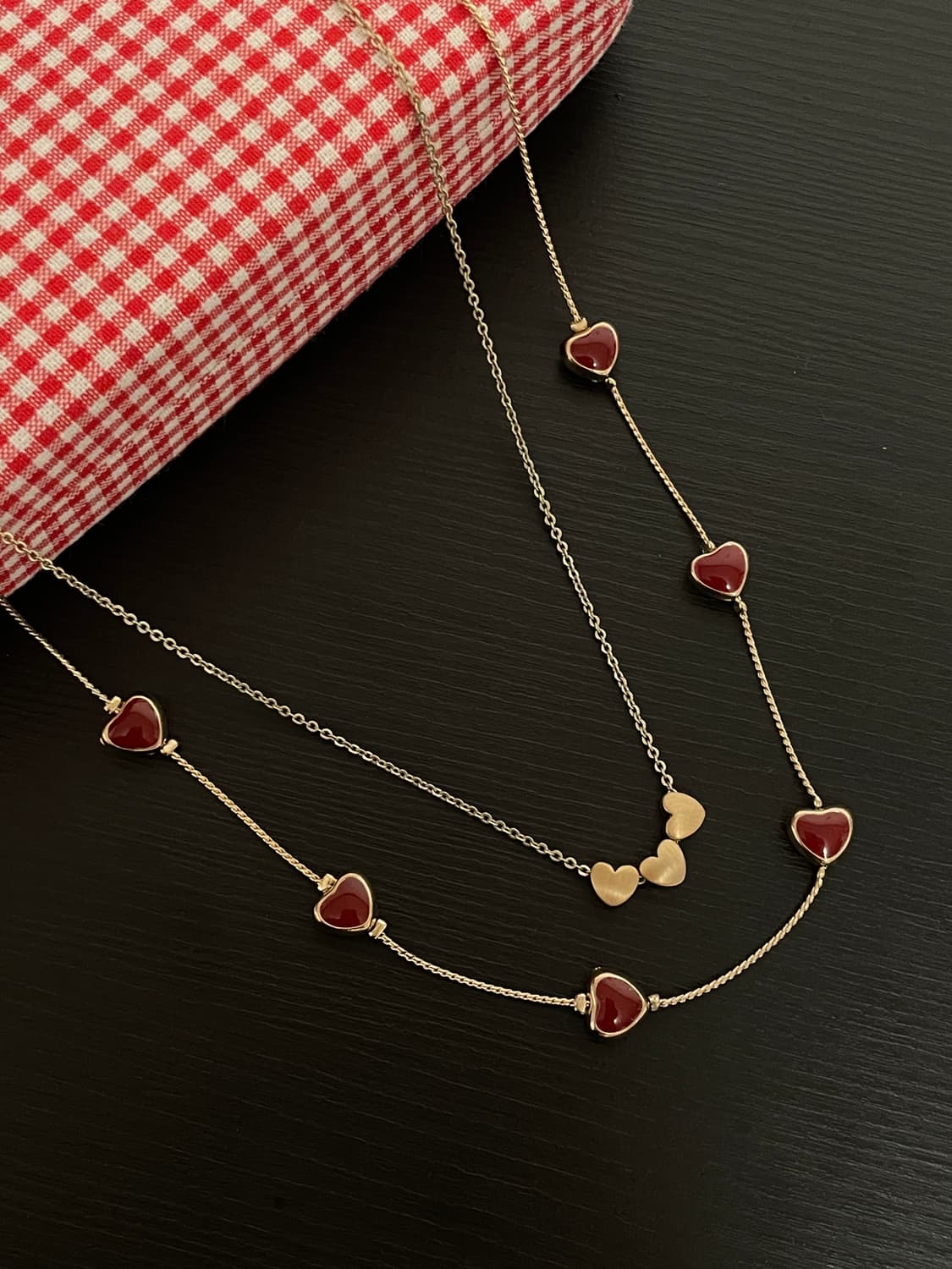 빈티지 골드 레이어드 레드하트 목걸이 상품이미지1