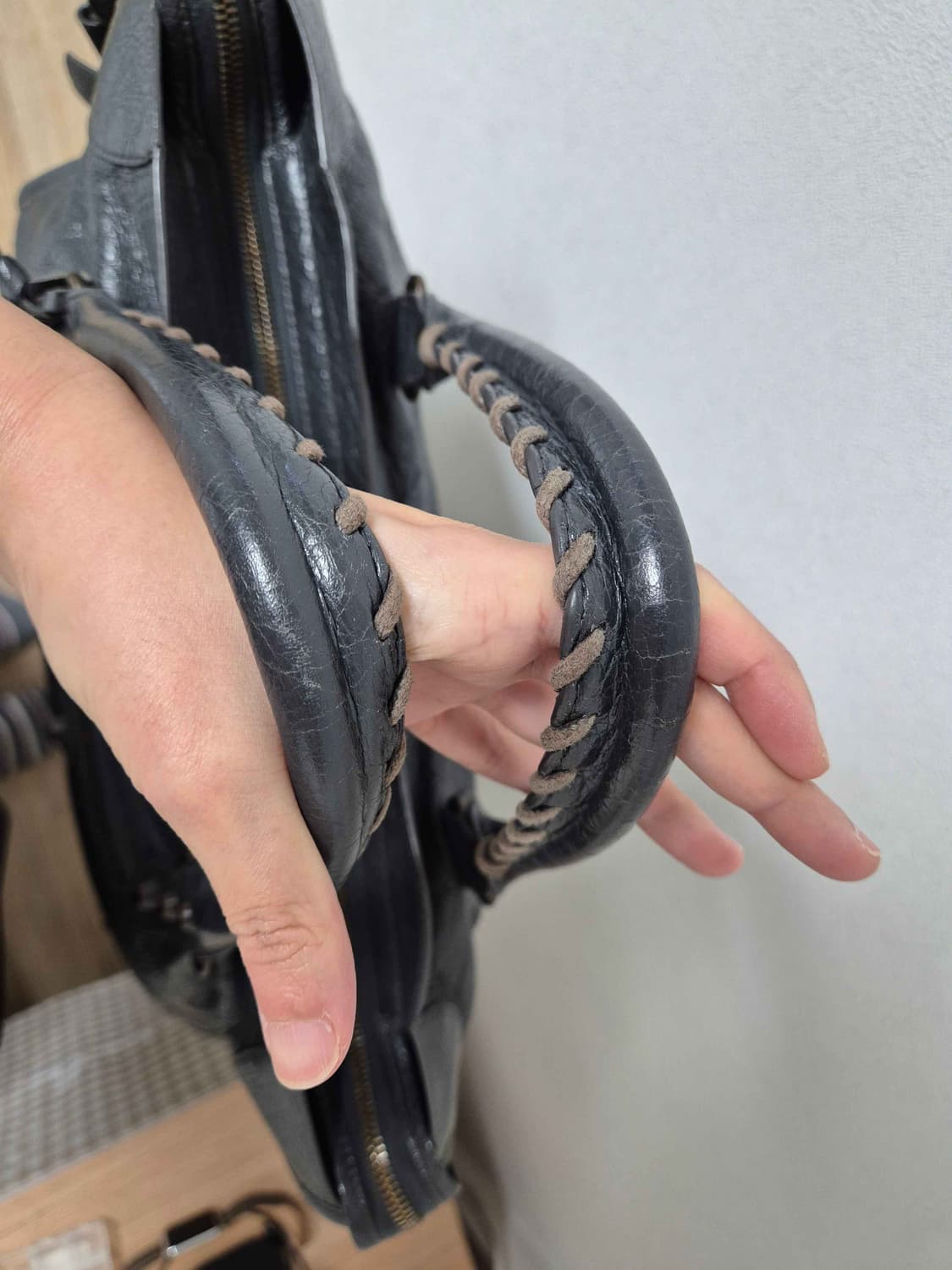 발렌시아가 모터(정품감정서 포함) 상품이미지5