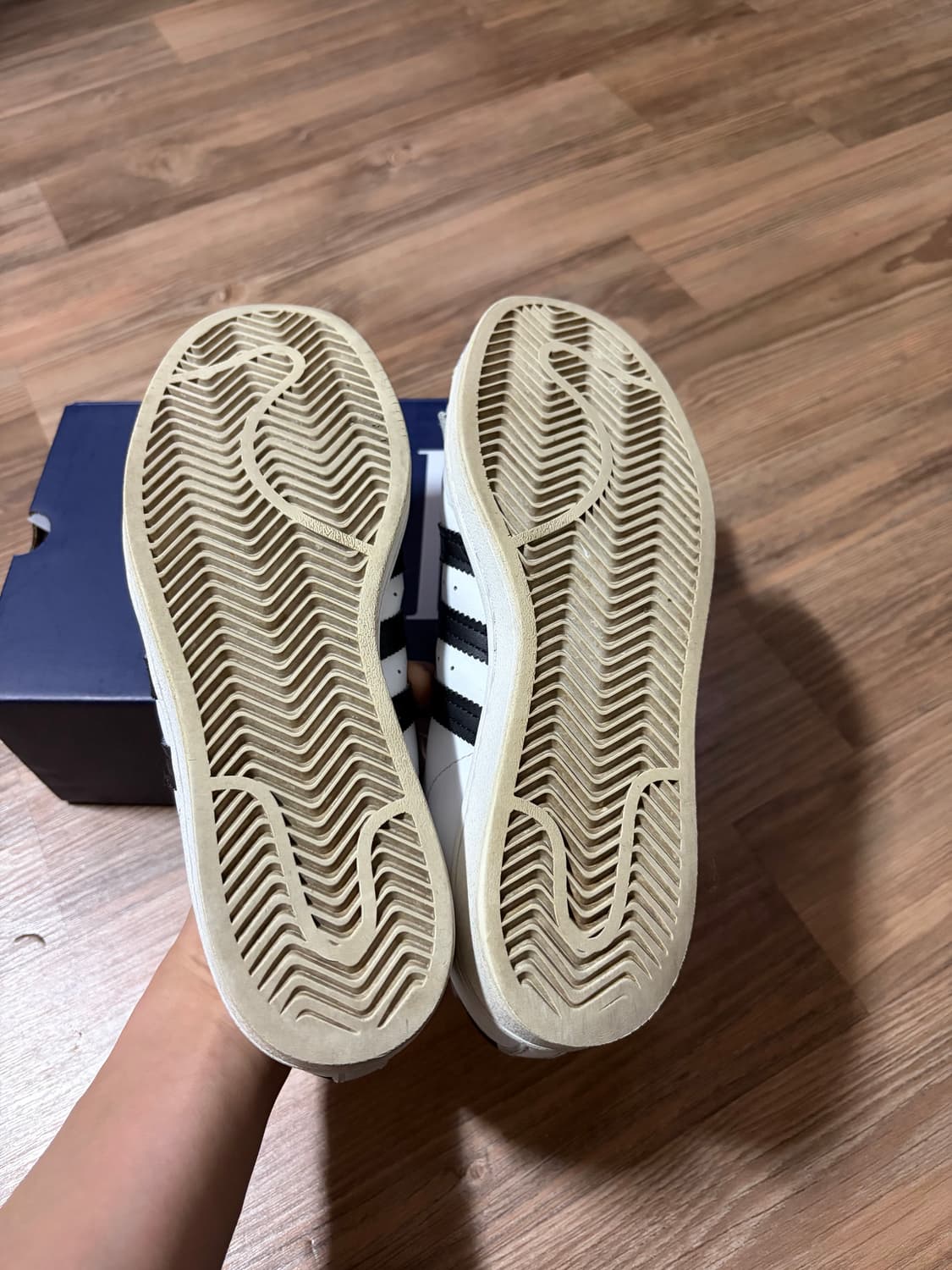 아디다스 슈퍼스타 흰/검 240mm 상품이미지4