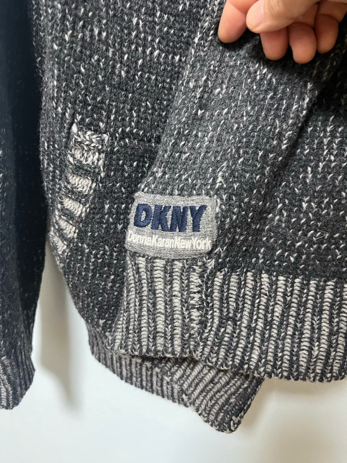DKNY 블랙 니트 집업 가디건 상품이미지4