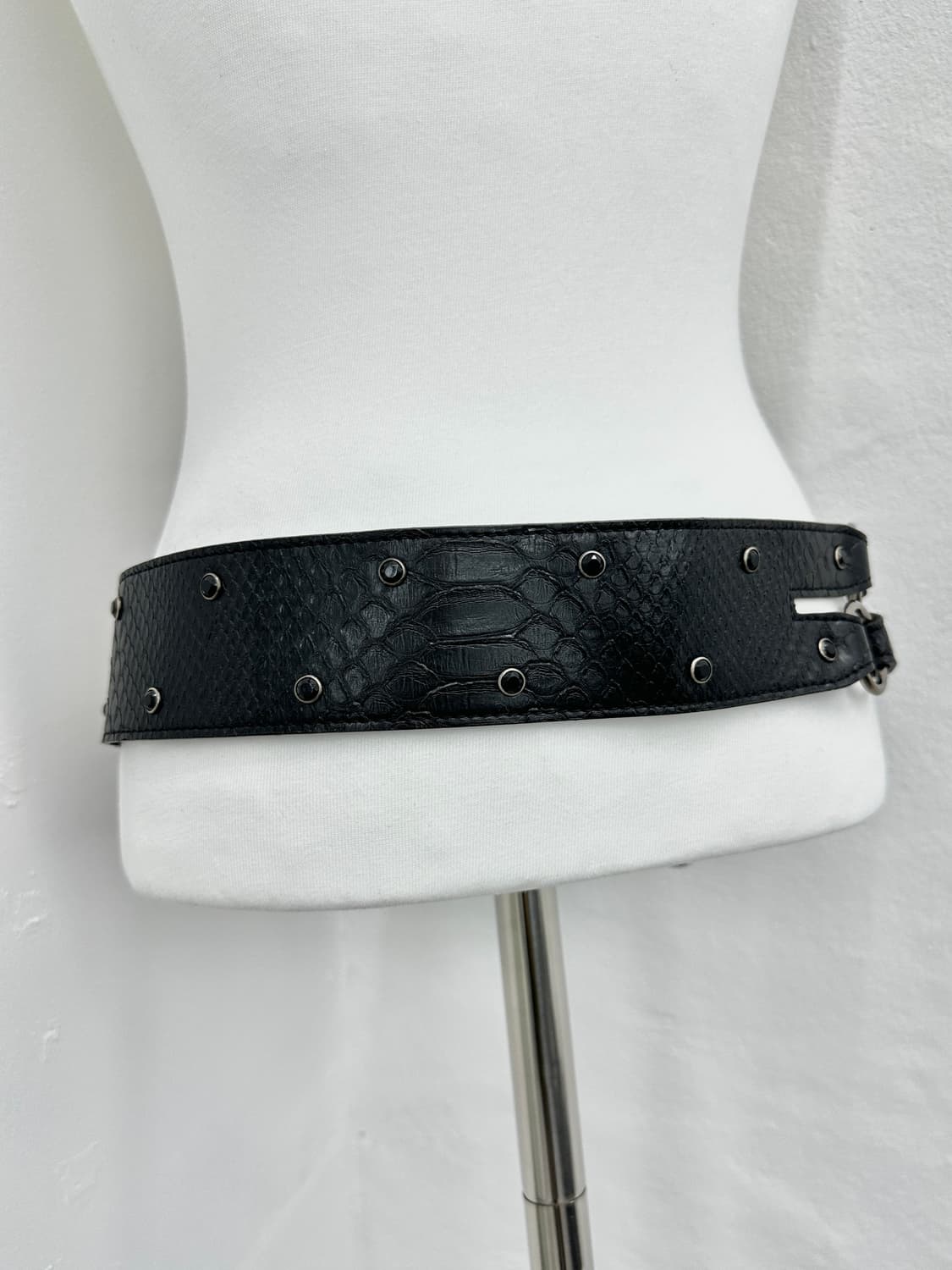 DEMOO gimmick croco pattern leather belt 상품이미지9