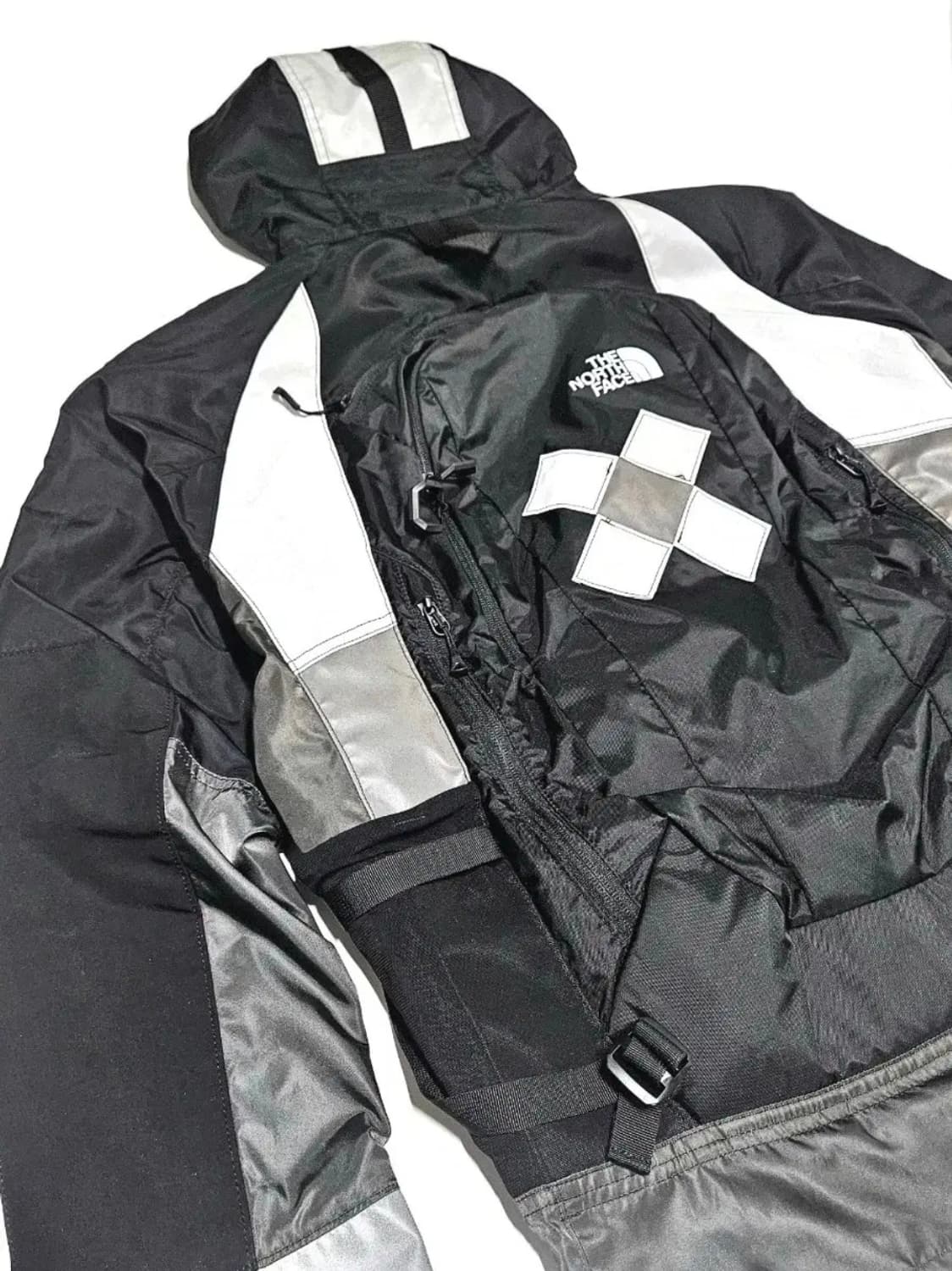 준야 와타나베 노스페이스 카리모어 백팩 자켓 상품이미지8