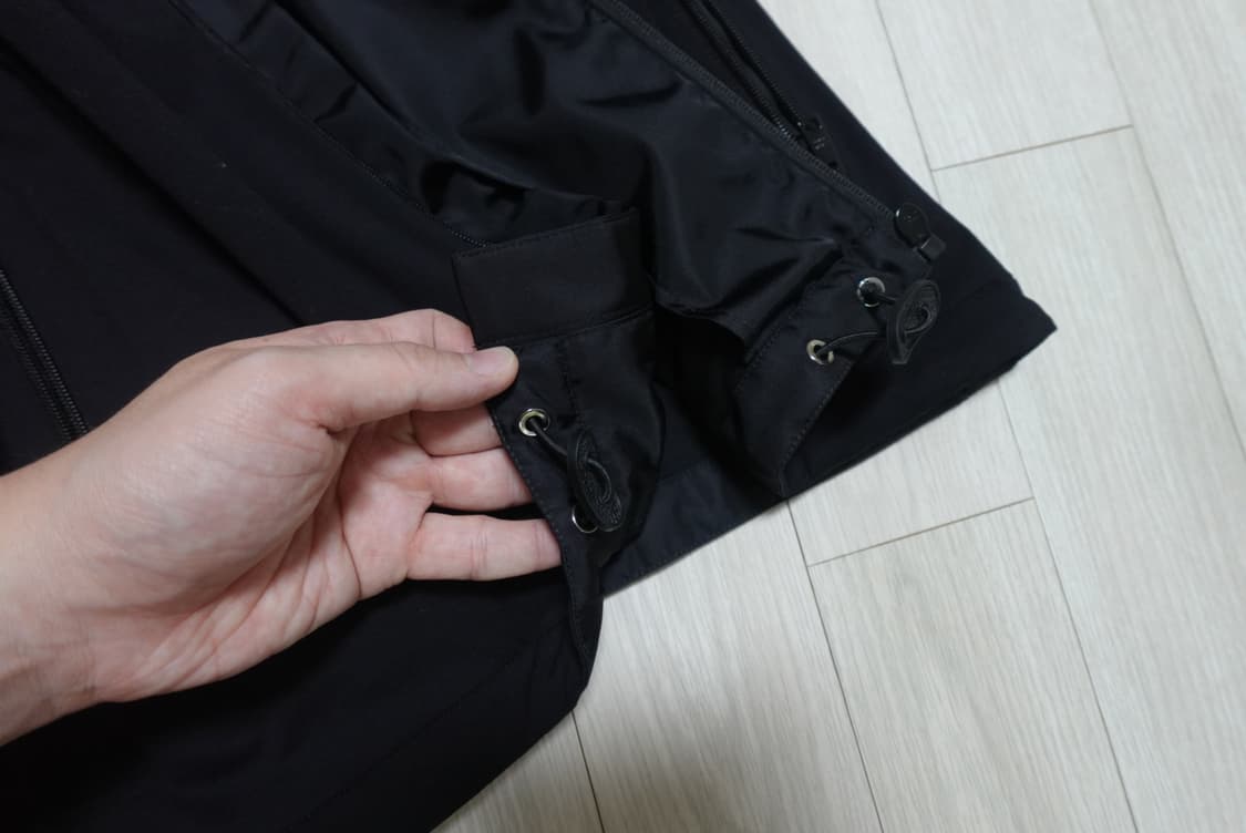 프라다 24 F/W 테크니컬 코튼 리나일론 자켓 블랙 M 상품이미지5