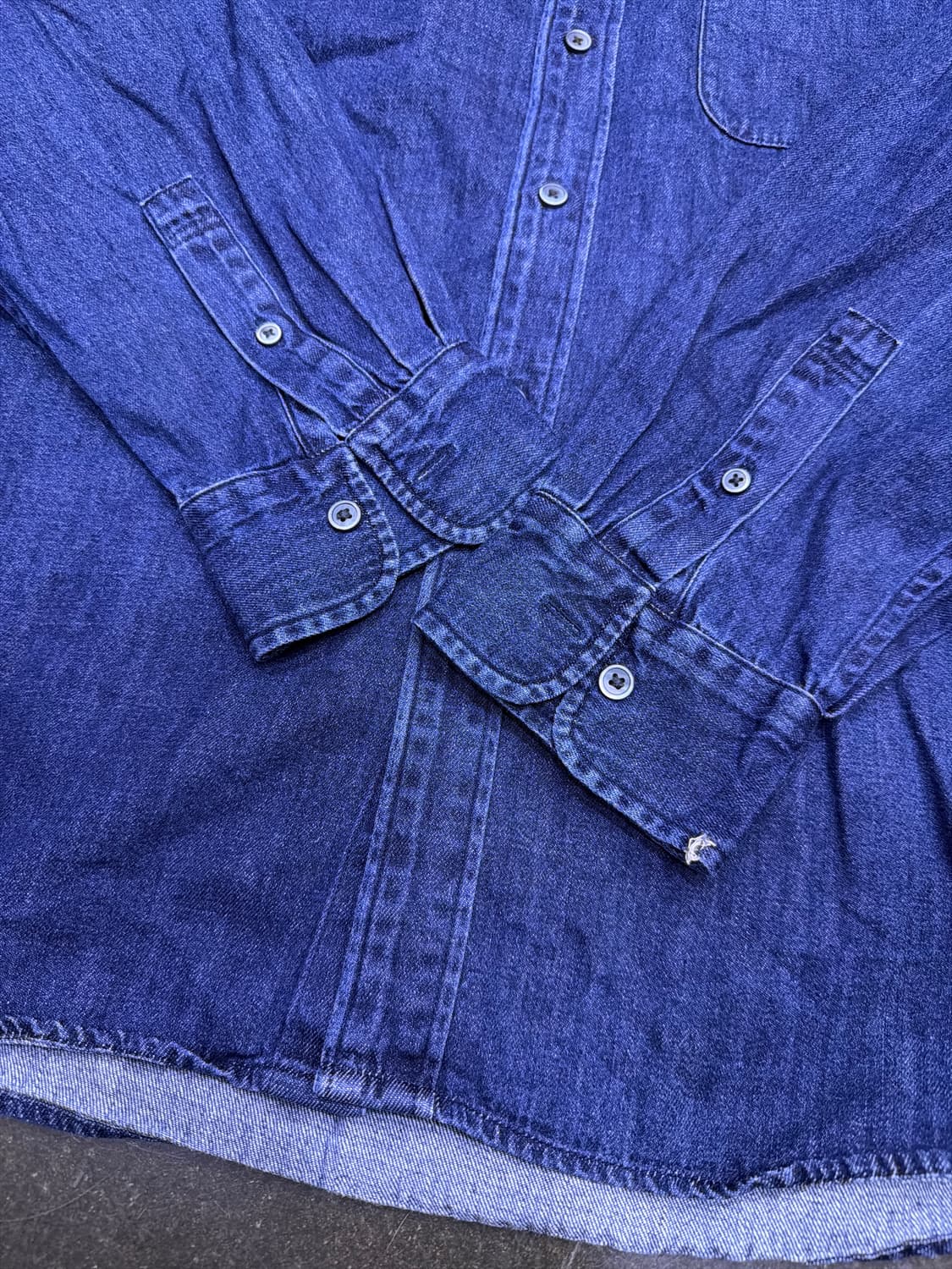 유니클로 포켓 버튼다운 캐쥬얼 데님셔츠 딥인디고 XL 상품이미지5