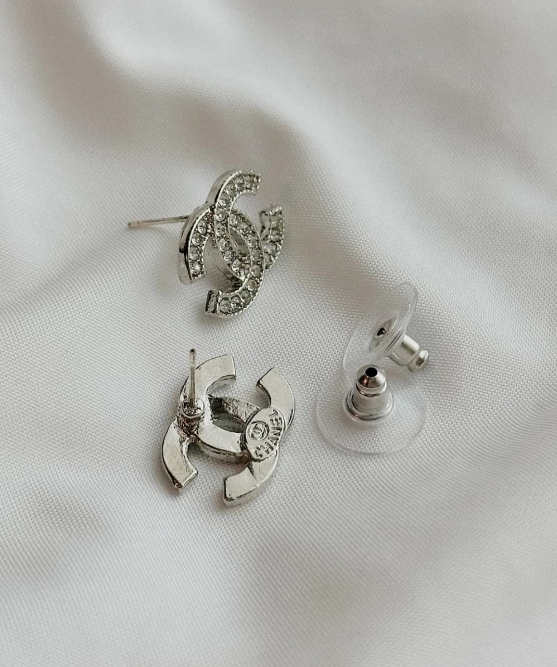 샤넬 CC로고 큐빅 귀걸이 상품이미지3