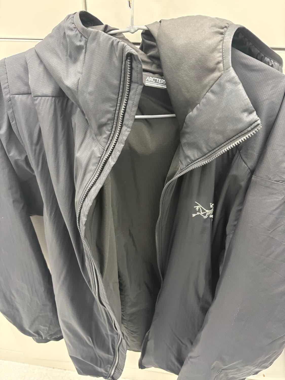 아크테릭스 아톰 후디 블랙색상 XL 상품이미지1