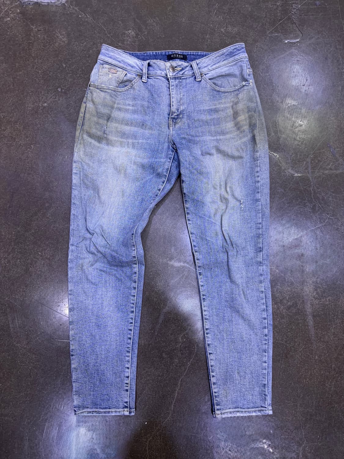 게스 빈티지 워싱 데미지 테이퍼드핏 데님팬츠 라이트 블루 31 상품이미지1