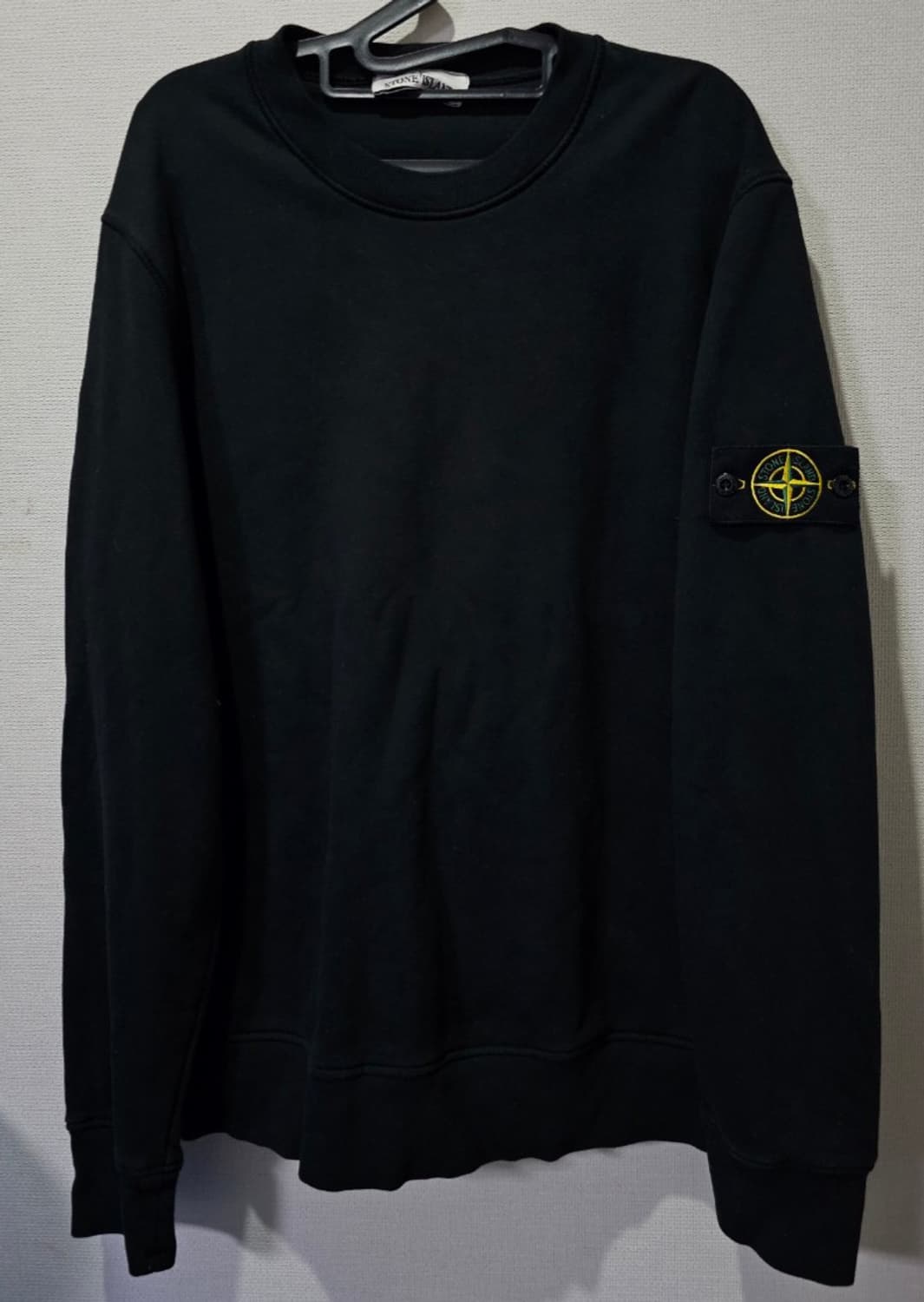 새상품급 FW25 스톤아일랜드 오가닉 코튼 맨투맨 L 상품이미지1