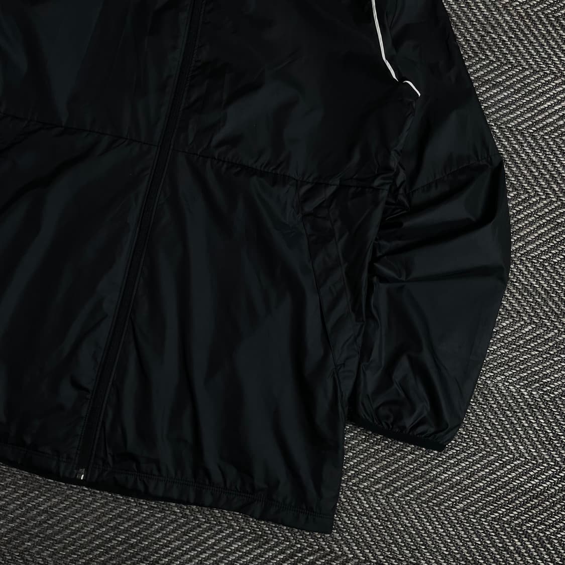 00s 나이키 스우시 로고 올드스쿨 블랙 바람막이y 3630 상품이미지3