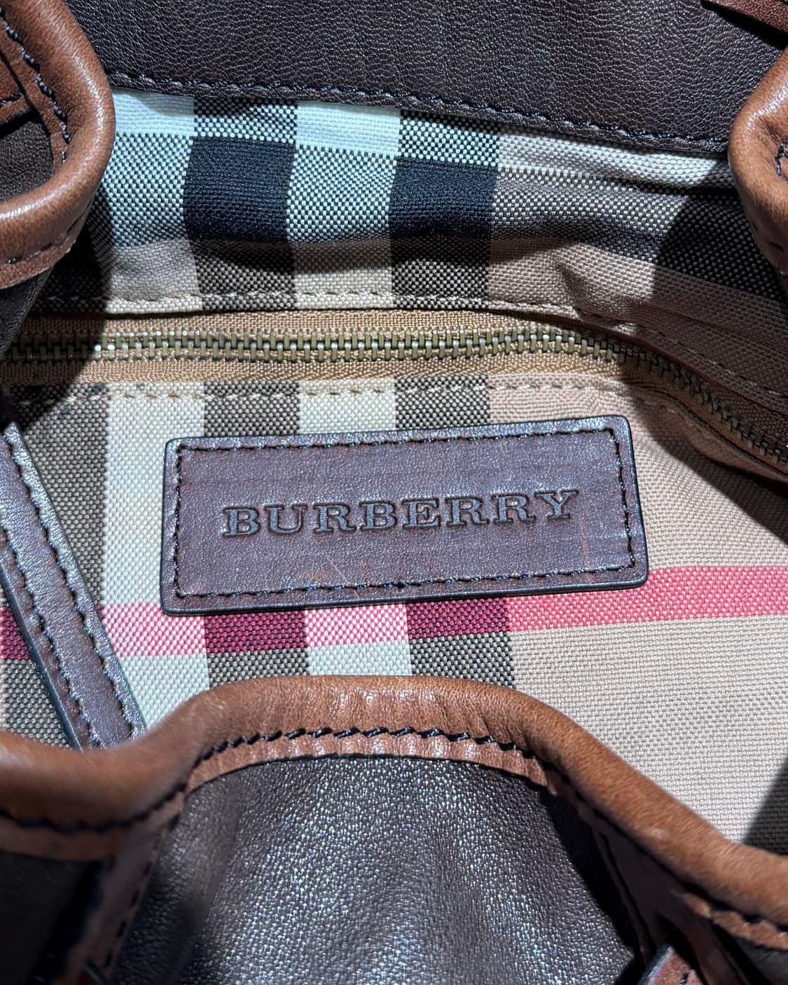 버버리 레더 브라운 시어링 숄더백 상품이미지7