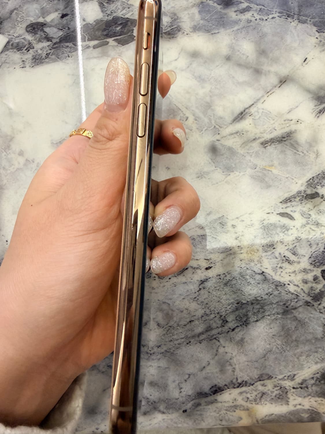 아이폰xs 골드 256기가  상품이미지9