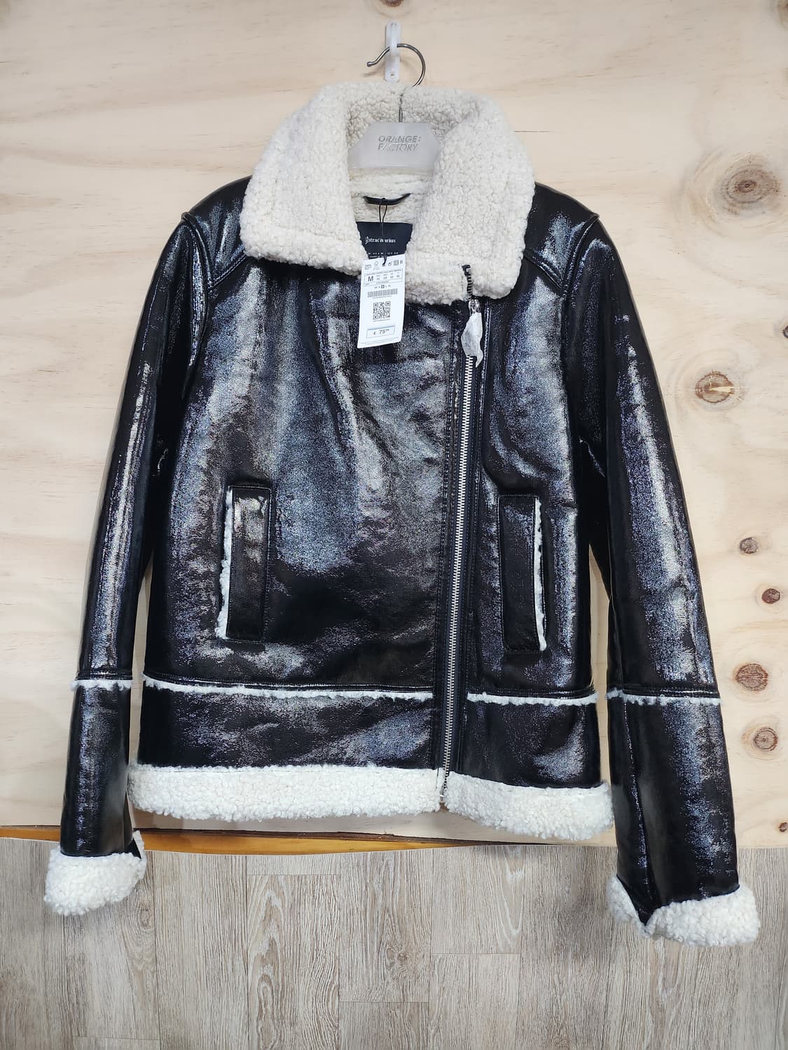 478) 스트라디바리우스 블랙 유광 무스탕 상품이미지1