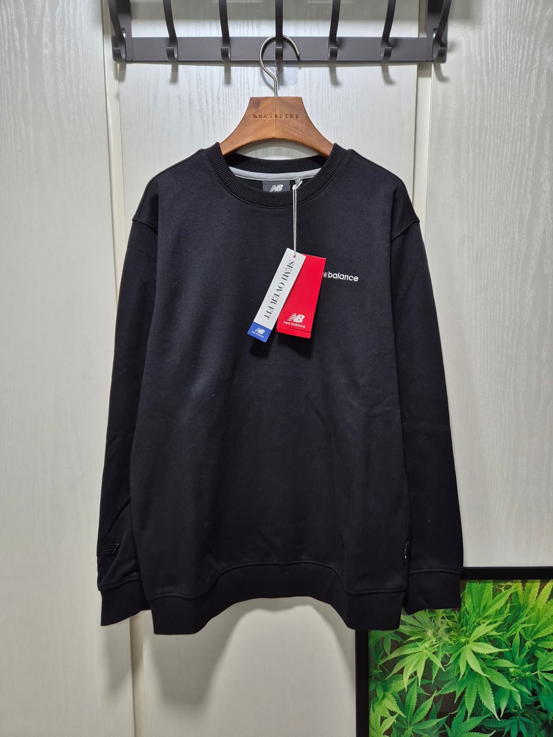 뉴발란스 블랙 맨투맨. 새상품 상품이미지2