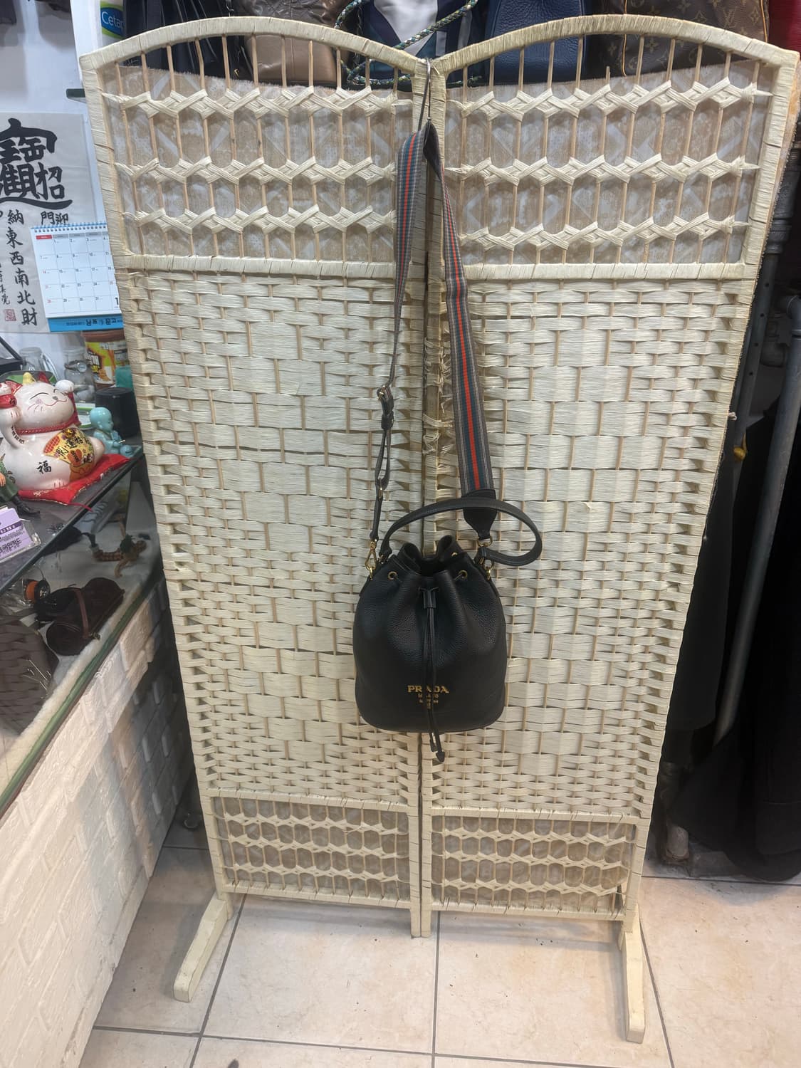 정품 프라다 비텔로 다이노 피닉스 버킷백 팝니다 상품이미지1