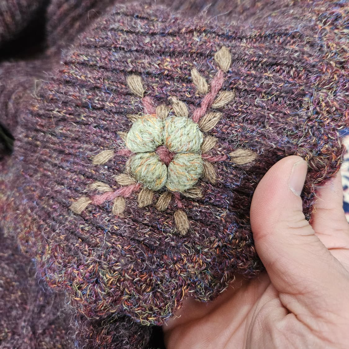 써스데이아일랜드 알파카 플라워 자수 스웨터 니트 S size 상품이미지4