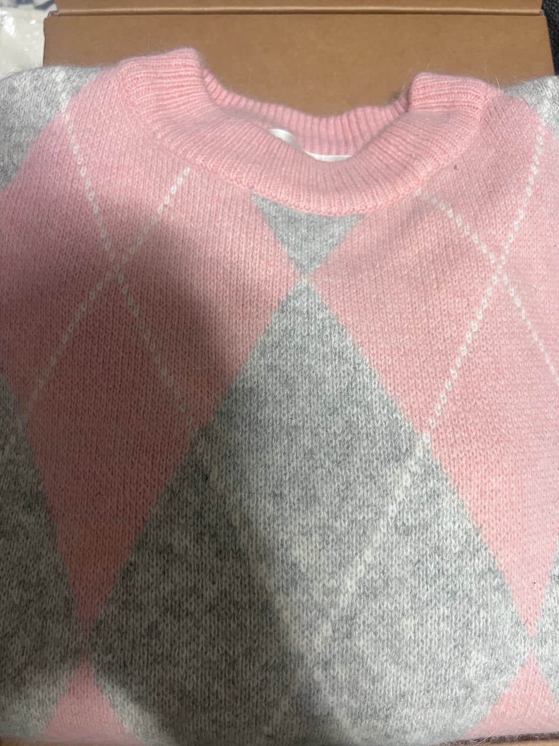 알렌느 앙고라 아가일니트 판매합니다 상품이미지2