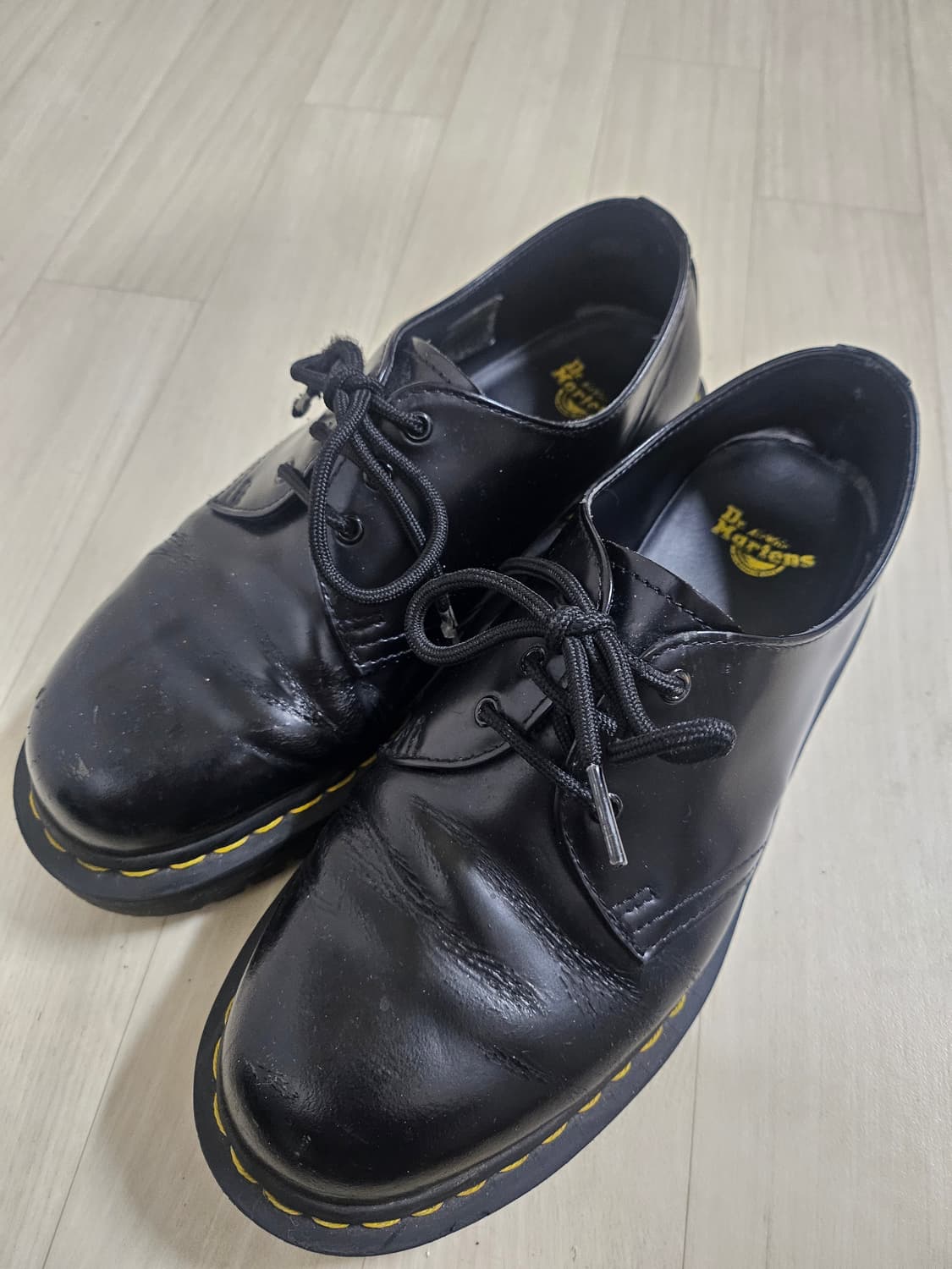 닥터마틴 1461 유광 블랙 265-270사이즈 상품이미지1