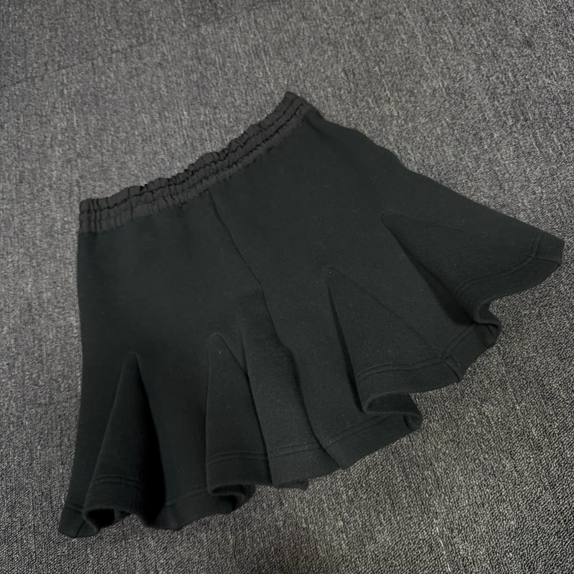 Sacai 사카이 23ss 드로스트링 플레어 쇼츠 팬츠 상품이미지6