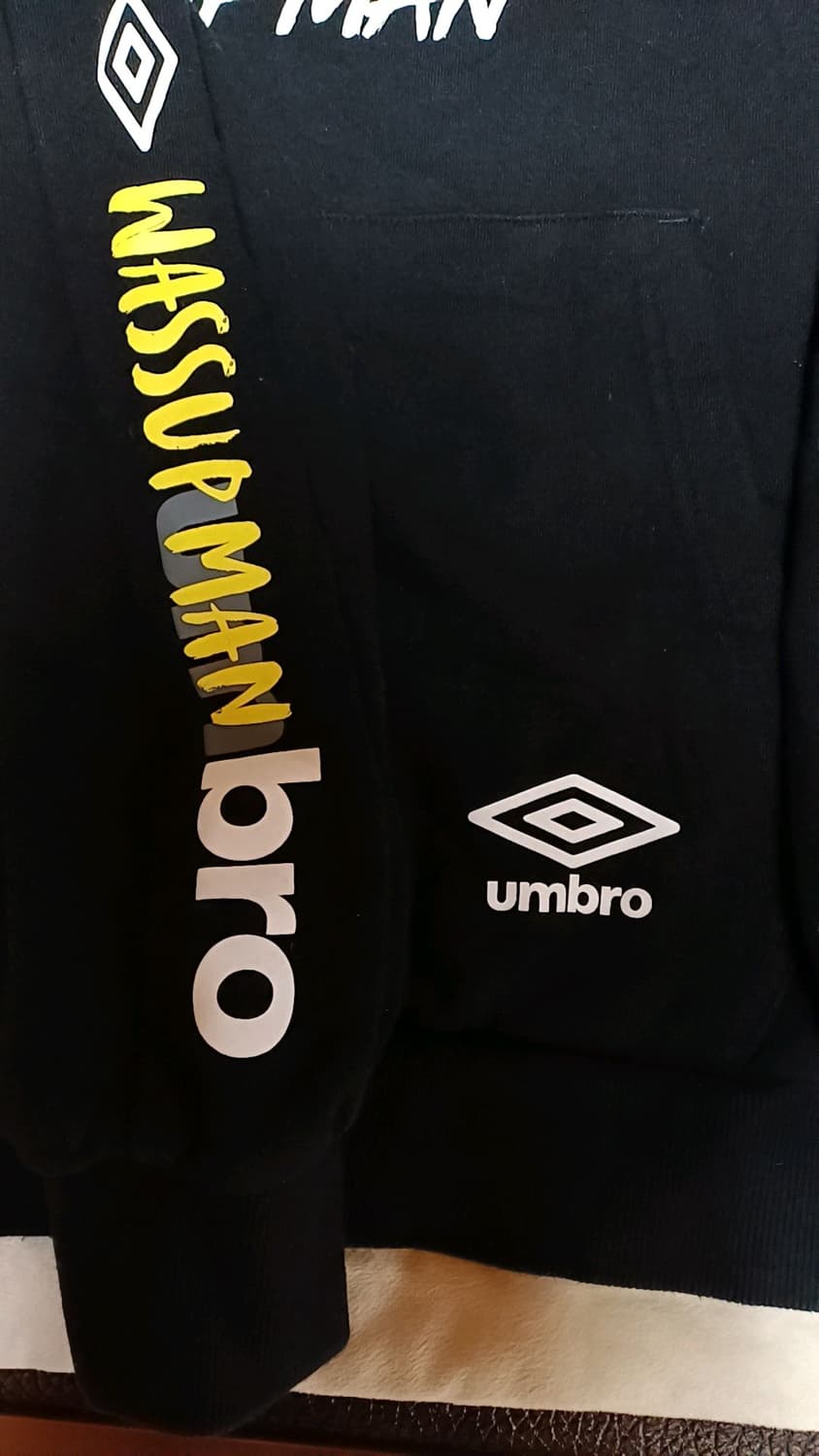 엄브로 와썹맨 후드 실측105 가슴59 기장73 상품이미지3