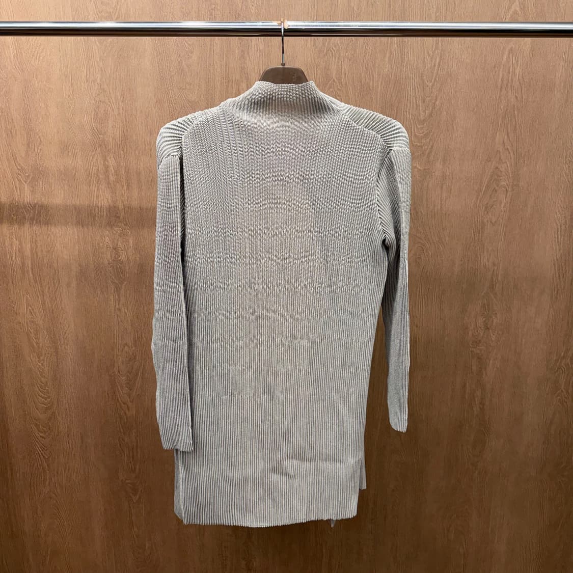 스피치오 롱 가디건 세로 플리츠 오픈형 드레이프 실루엣 디테일 베이지 상품이미지3