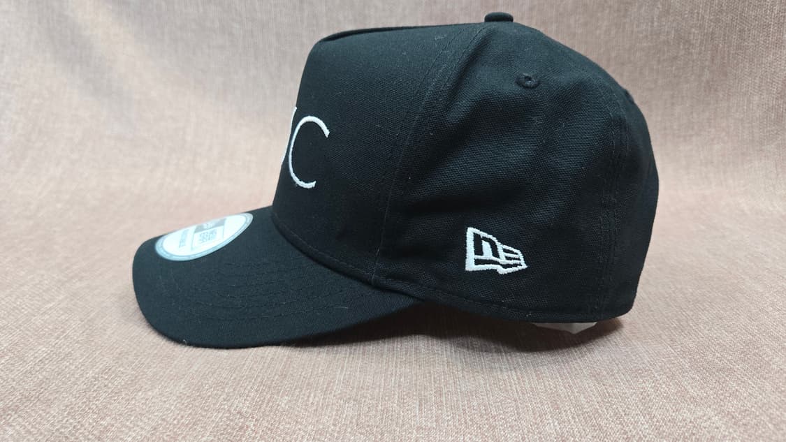 [정품] 뉴에라 NYC 자수 볼캡 블랙 (9FORTY/상태 최상) 상품이미지3