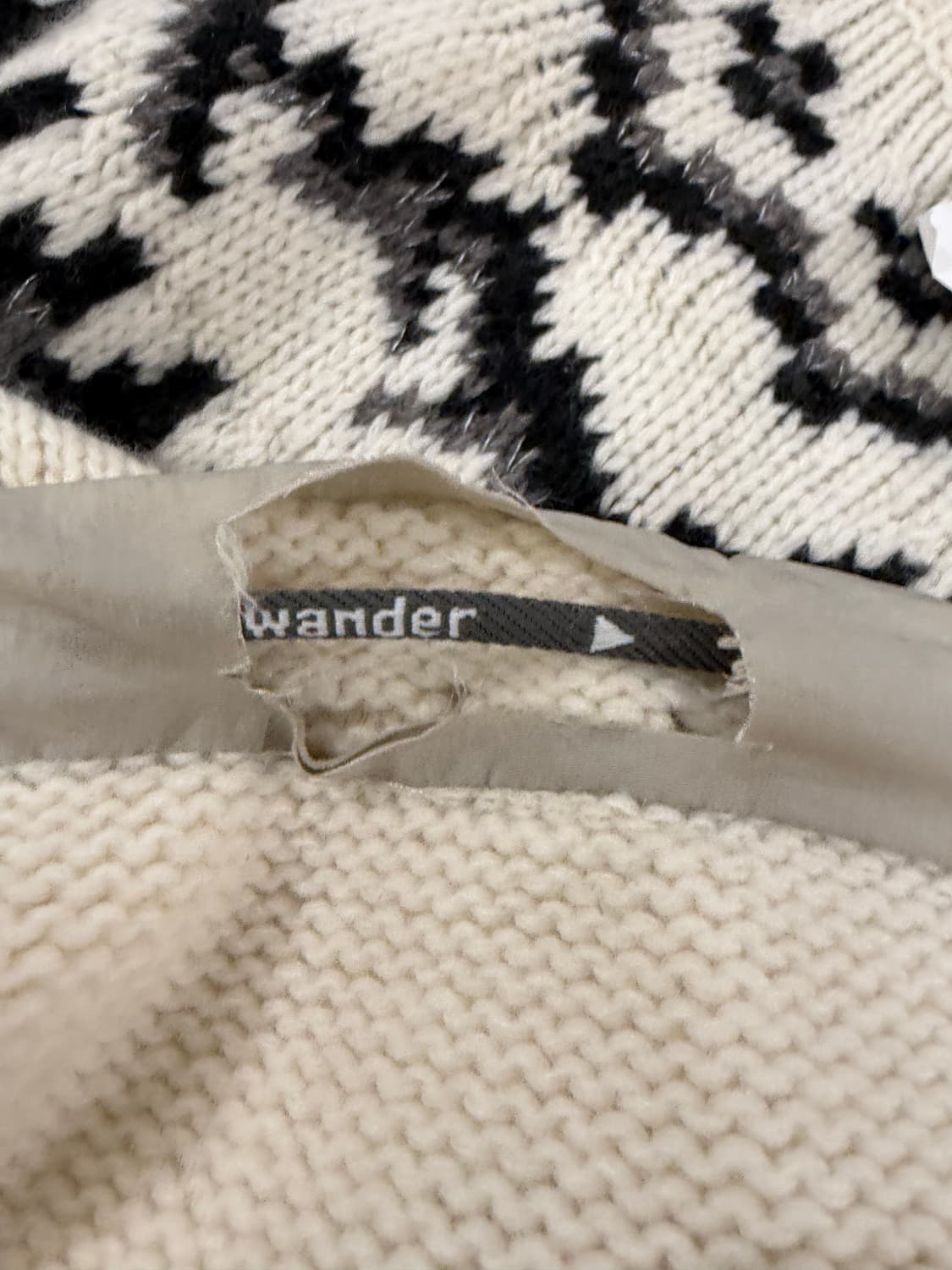 23FW 앤드원더 로피 페어 니트 스웨터 상품이미지6