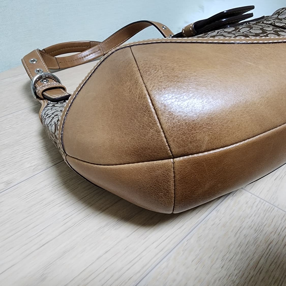 상태굿)코치 버클 숄더백 브라운 상품이미지7