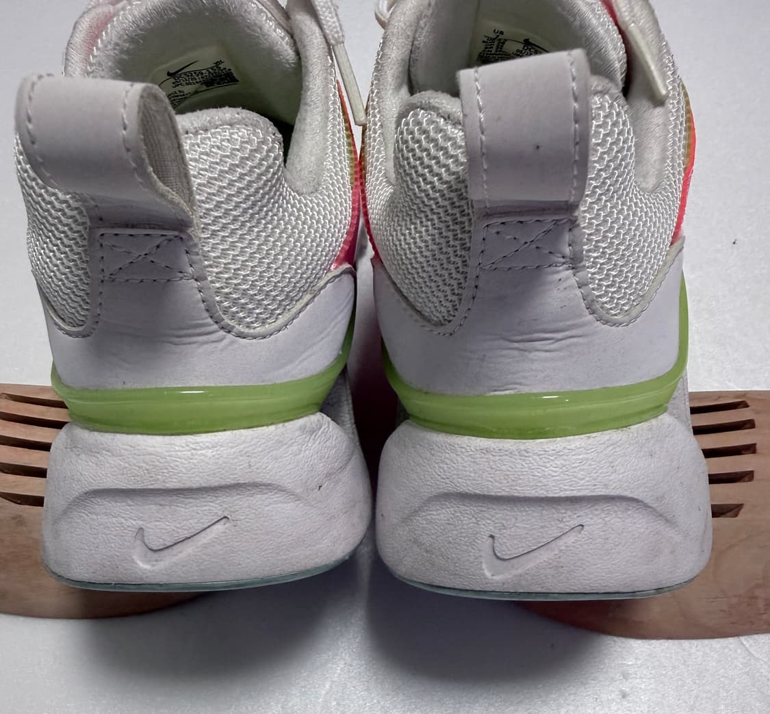 나이키 여성 러닝화 화이트 네온 스니커즈 240 상품이미지9