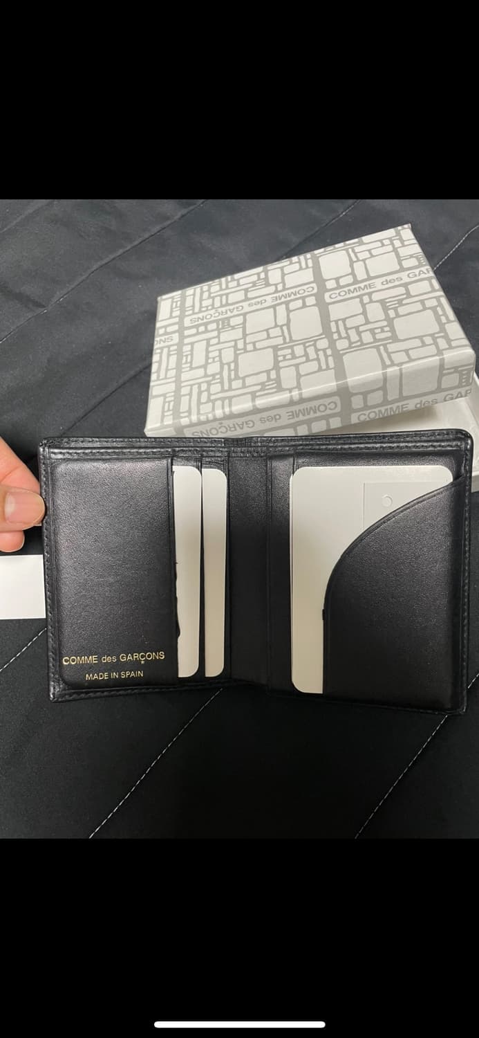 꼼데가르송 지갑 상품이미지2
