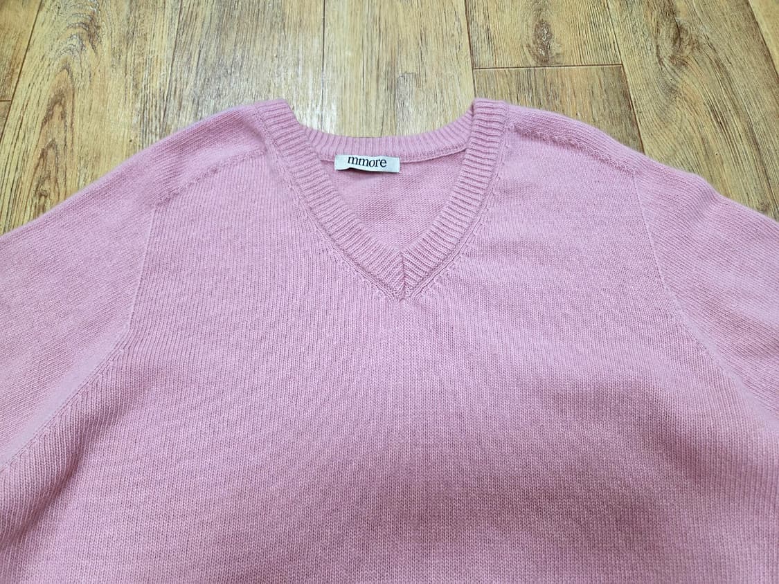 메리어라운드(mmore) V넥 캐시울 니트 프리사이즈 새상품 상품이미지5