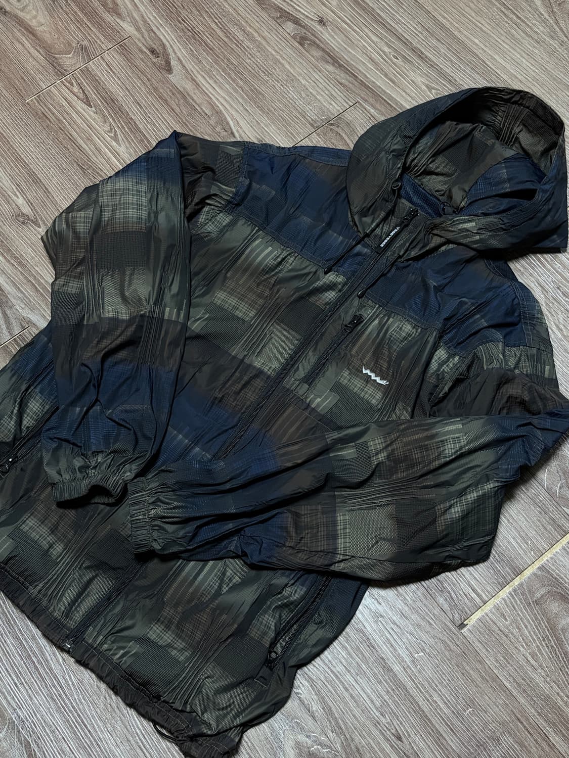 예스아이씨 인세인개러지 바람막이 상품이미지1