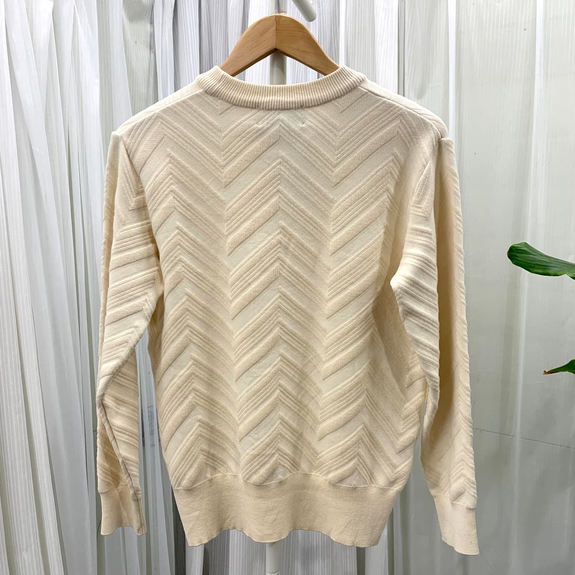 UNITED TOKYO 패턴 라운드 니트 1830 상품이미지2