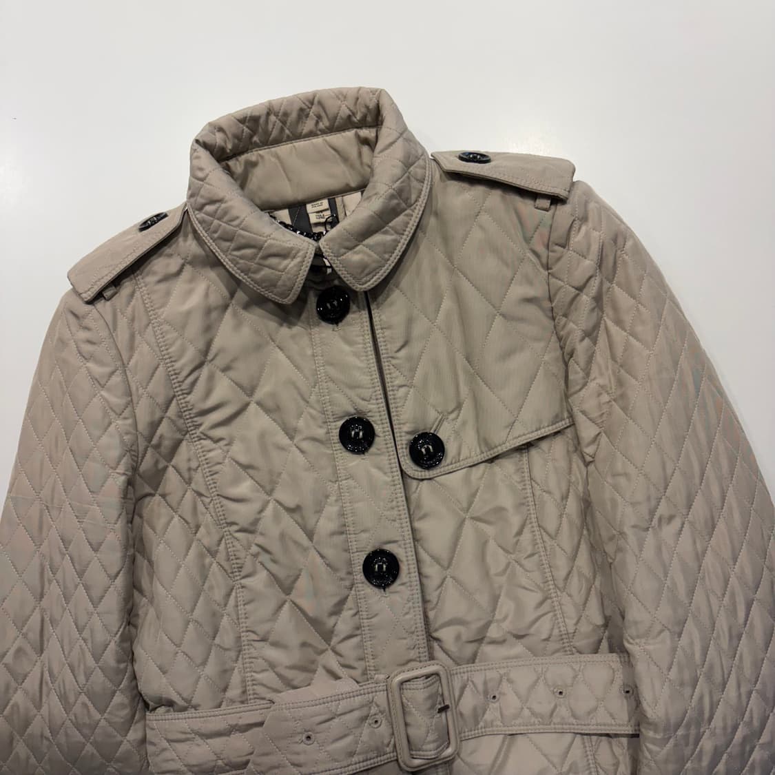 [4] 버버리 퀄팅 트렌치 벨티드 코트 베이지 C562 상품이미지3