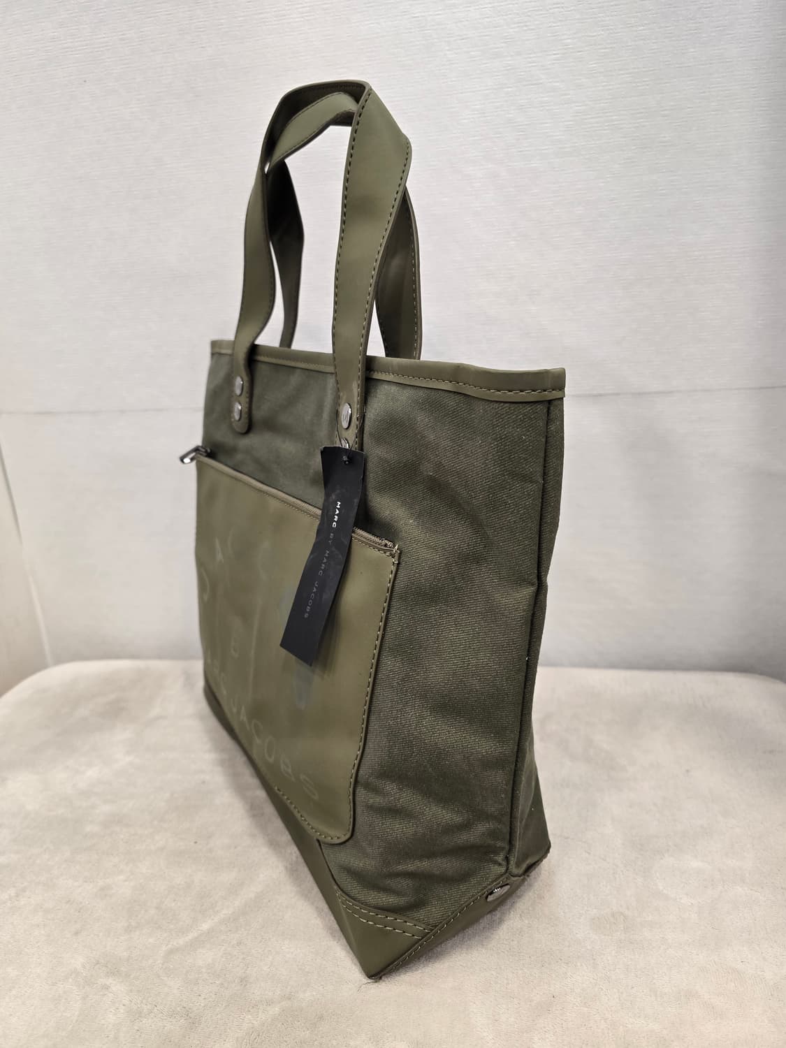 새상품) 마크 제이콥스 올리브 캔버스 토트백 상품이미지4