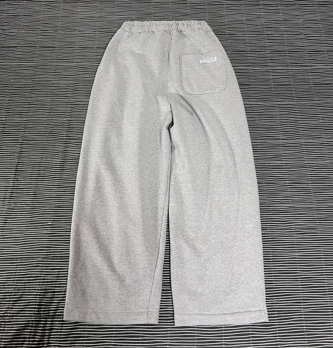 앵글런 Valley Tuck Sweat Balloon Pants 상품이미지3