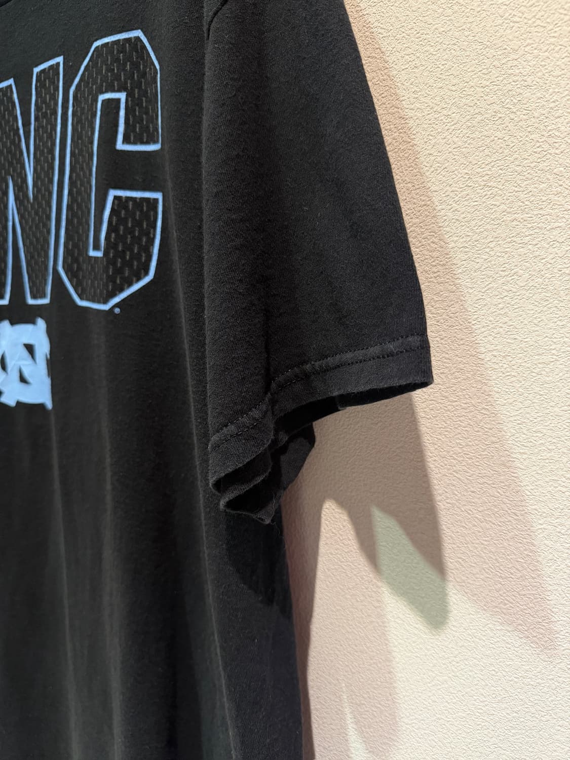 Majestic UNC North Carolina Graphic Tee 상품이미지4