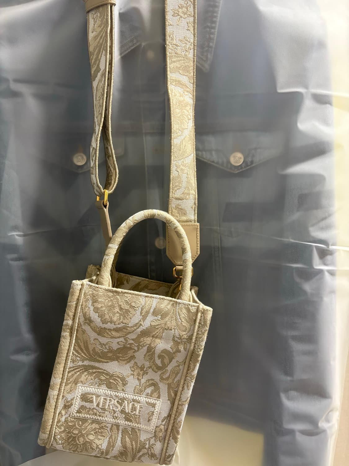 베르사체 토트백 상품이미지6