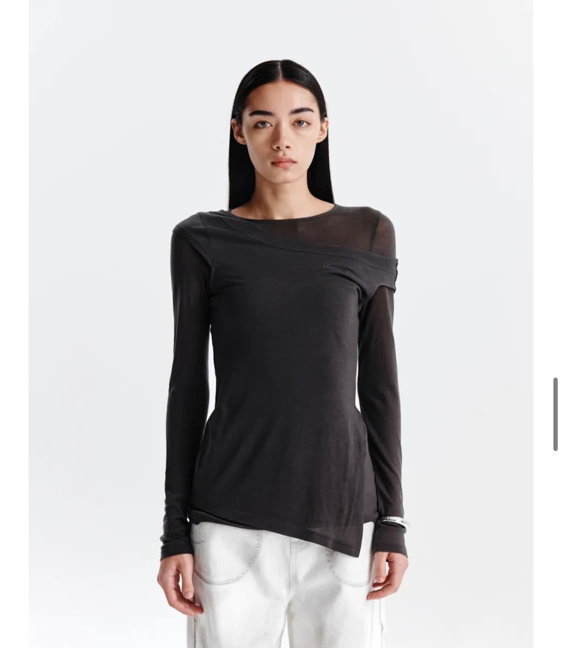 마뗑킴 SLIT POINT SLEEVELESS LAYERED TOP 상품이미지3