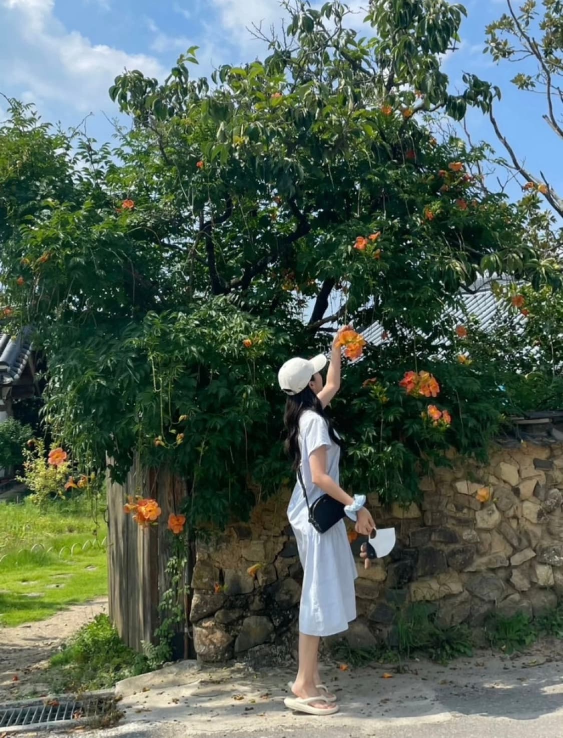 A.P.C.)데미룬 하프문 미니백 블랙 정품 상품이미지8