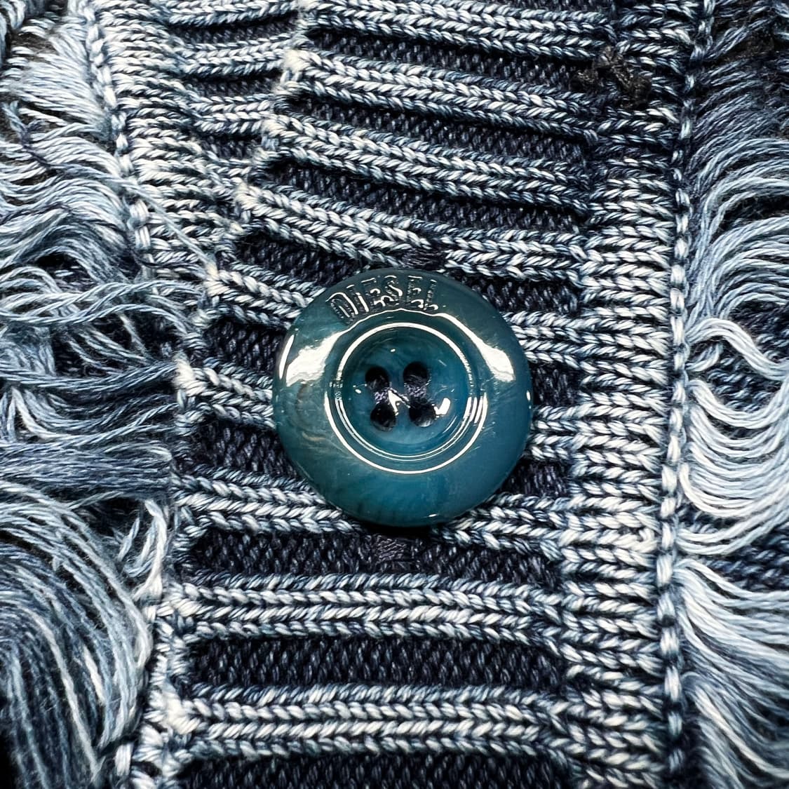 디젤 24ss K-Boboli 디스트로이드 인디고 가디건 (L) 상품이미지6