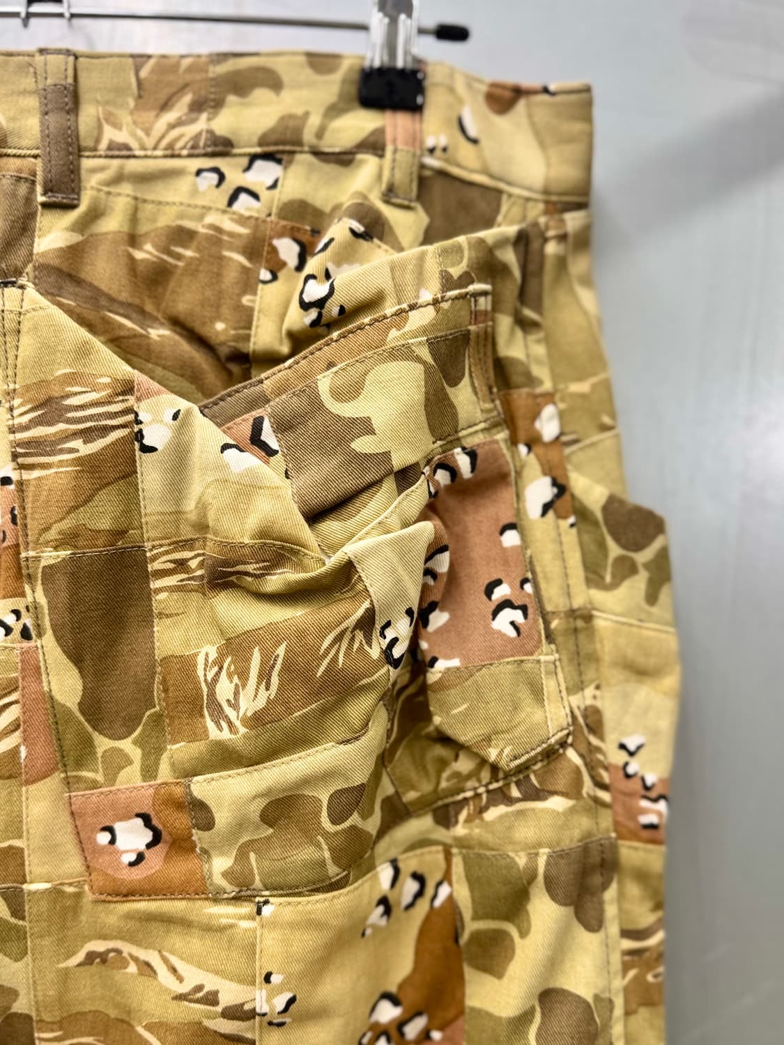 Vivienne Westwood 멀티페이시드 카모 패치워크 카고 팬츠 상품이미지7