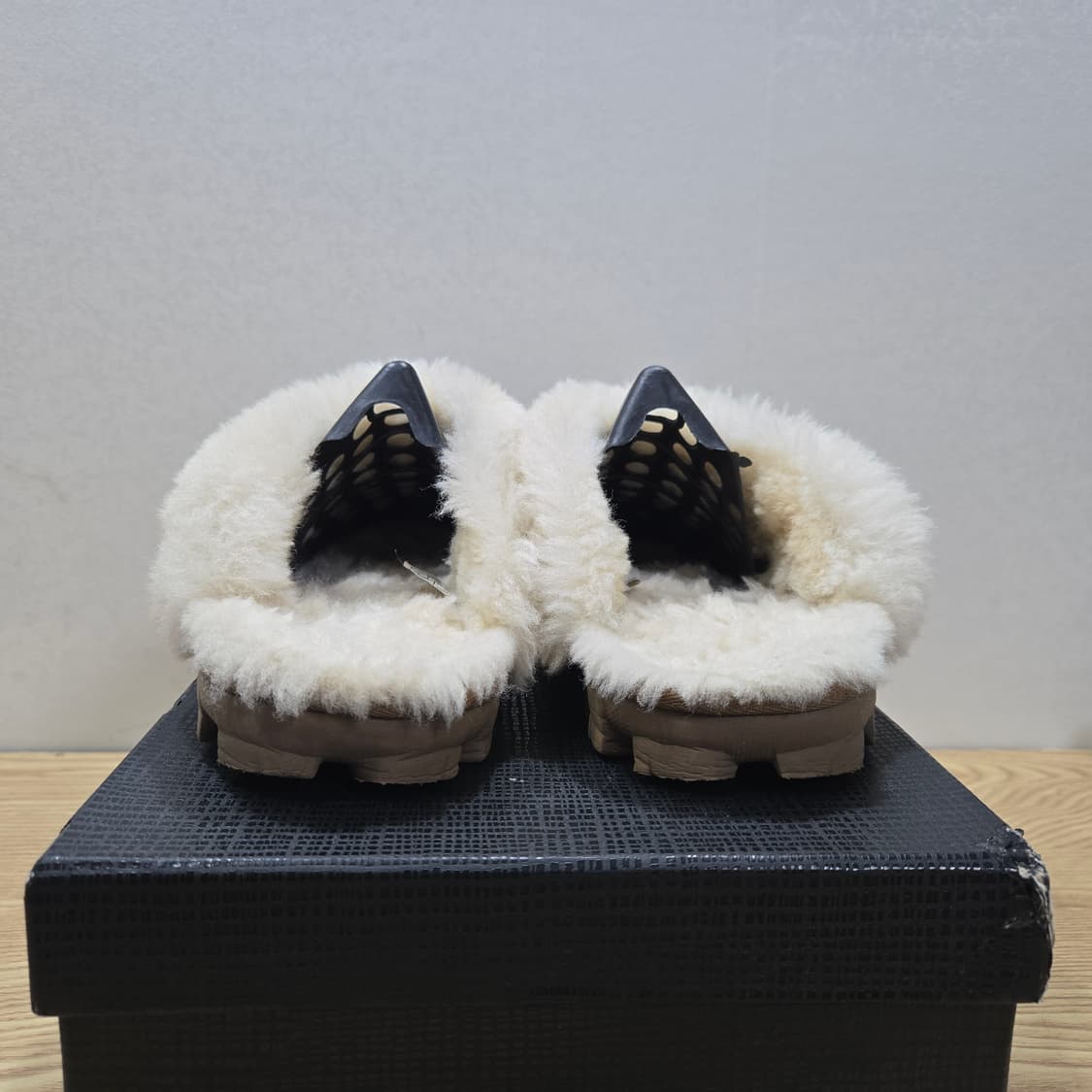 240 어그 UGG 코케트 슬리퍼 체스트넛 상품이미지4