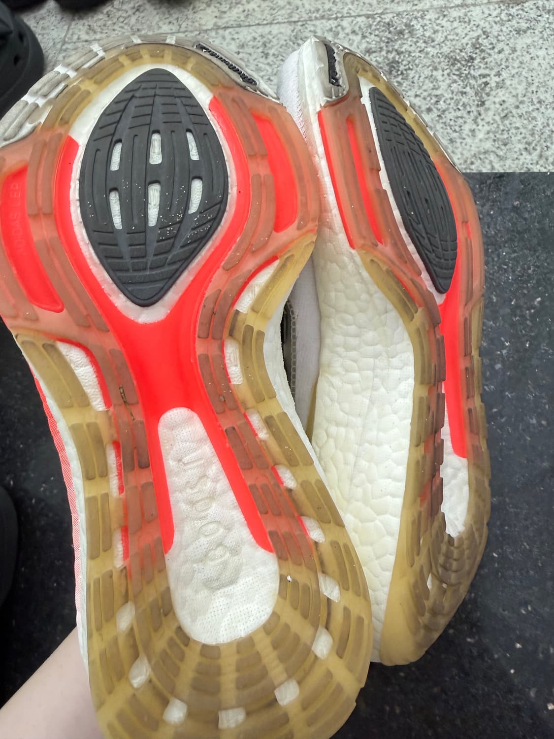 아디다스 울트라부스트 운동화 235 상품이미지3