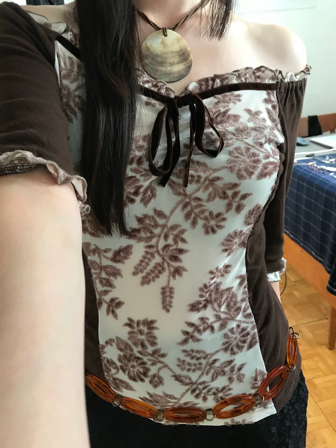 vintage off-shoulder pattern top 상품이미지3