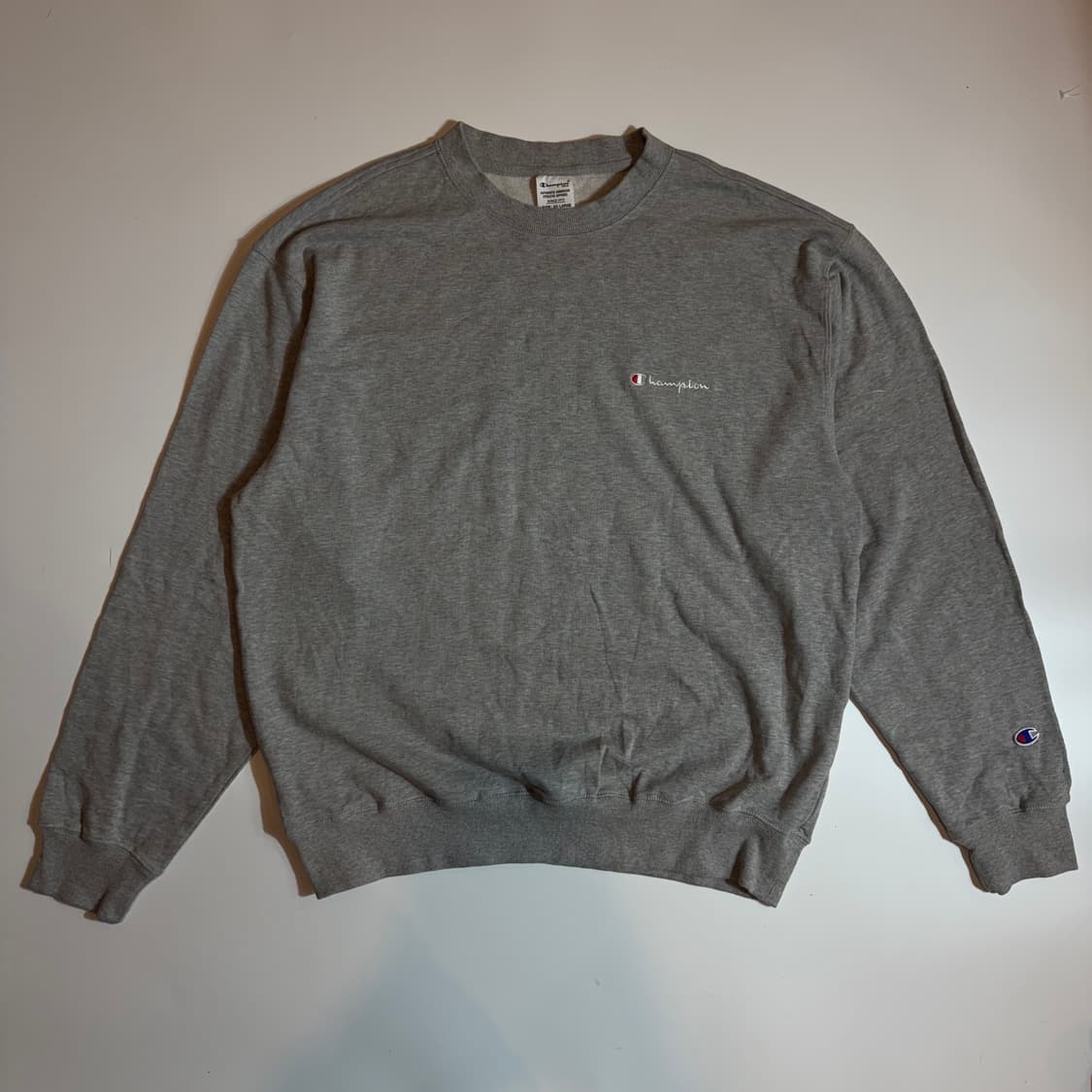 챔피온 그레이 맨투맨 상품이미지1