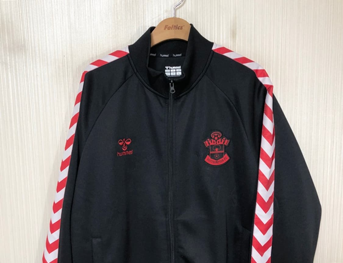 험멜 23-24 사우샘프턴FC 블랙 앤섬자켓 L(유럽) 상품이미지2