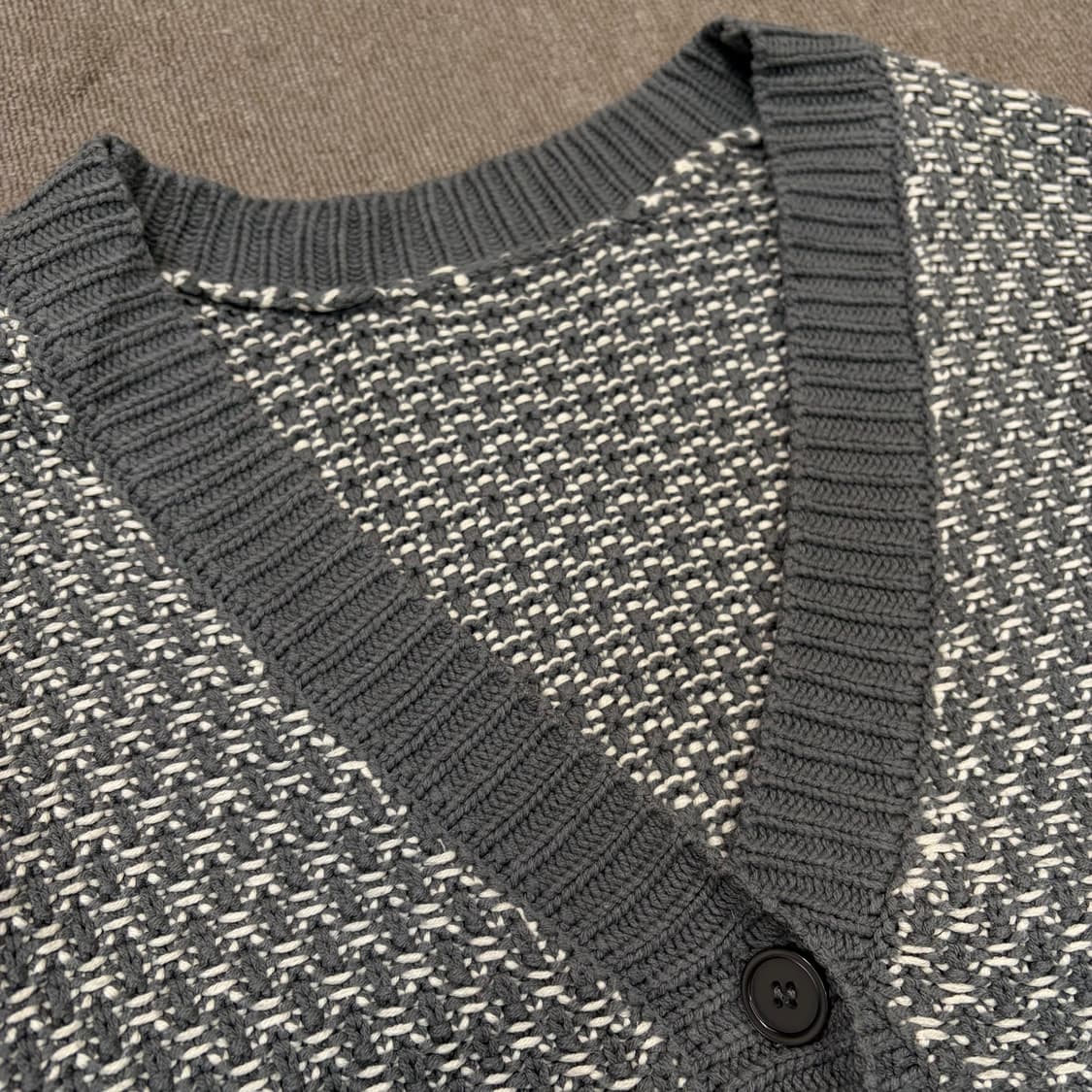 freaks store 프릭스 스토어 3D 오버핏 니트 가디건  상품이미지2